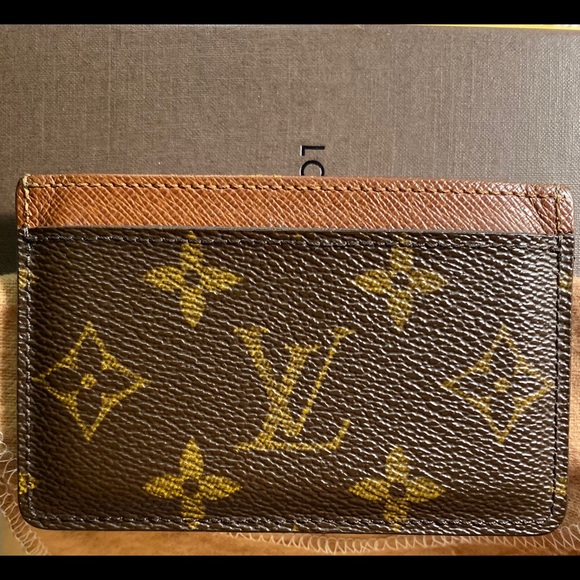 🔴SOLD🔴 *Auth* Louis Vuitton Card Holder - Picture 3 of 6